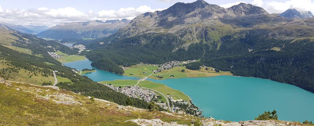 Il lago di Silvaplana e St. Moritz visti dall'alto